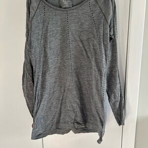 Athleta Women's Gray Long Sleeve Top large